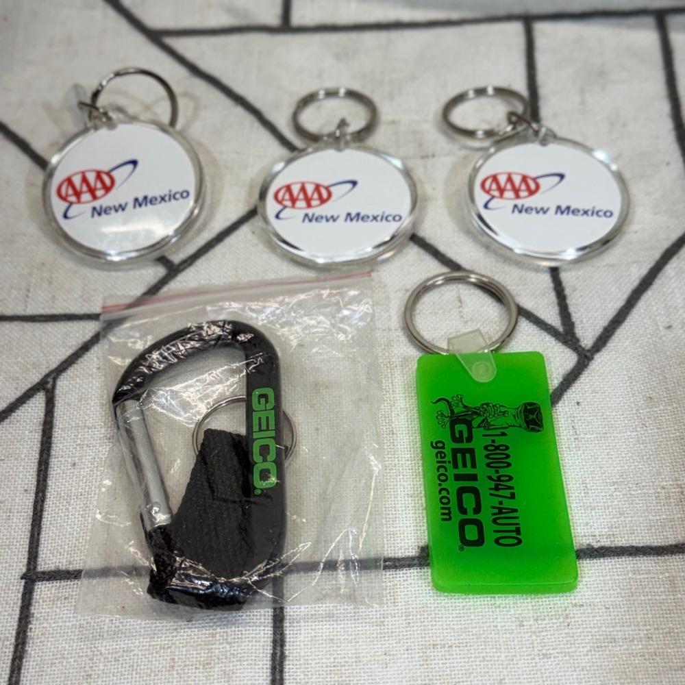 AAA GEICO Keychain Lot OS Multicolor Insuranceβ Advertising Promotional 5pc Set